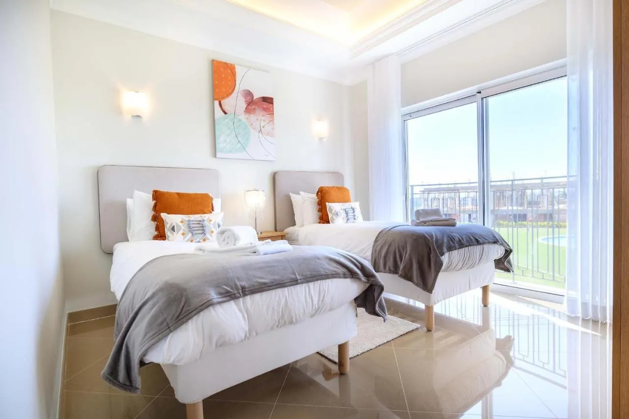 Casa Da Boa Vida At Boa Vista Golf Resort Bayview Lagos 0*,